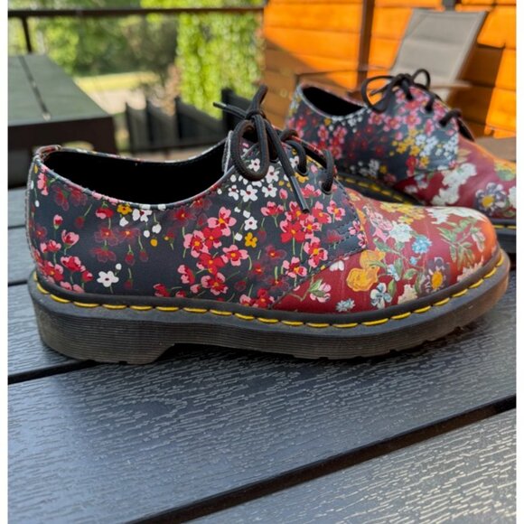 Dr. Martens shoes size 7 multi-flowers/colours - Picture 2 of 11